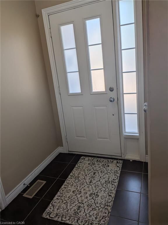 Property Photo:  40 Dartmouth Gate 17  ON L8E 0C4 