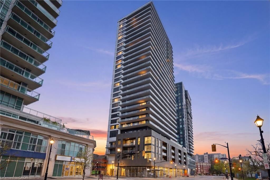 Property Photo:  2075 Lakeshore Road 602  ON L7R 0H3 