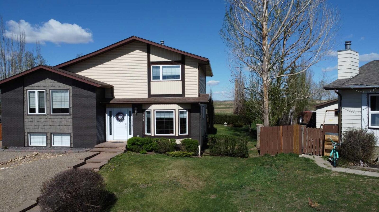 Property Photo:  173 Shacker Crescent  AB T0J 1P0 