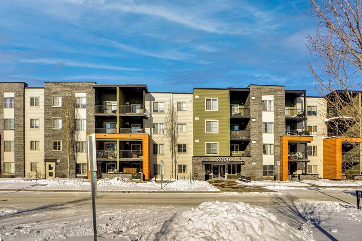 Property Photo:  1317 27 Street SE 2204  AB T2A 4Y5 