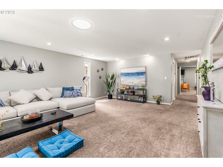 Property Photo:  16229 SW Lake Forest Blvd  OR 97035 