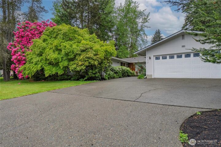 Property Photo:  2030  Baker Terrace SE  WA 98501 