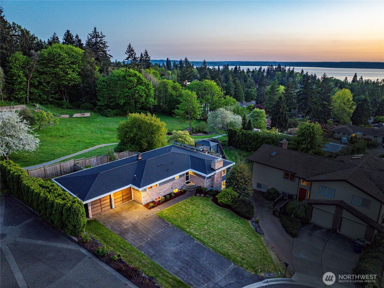 Property Photo:  17833  3rd Place SW  WA 98166 