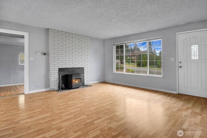 Property Photo:  5907  177th Street SW  WA 98037 