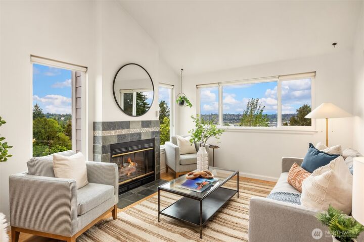 Property Photo:  4403  Greenwood Avenue N 301  WA 98103 