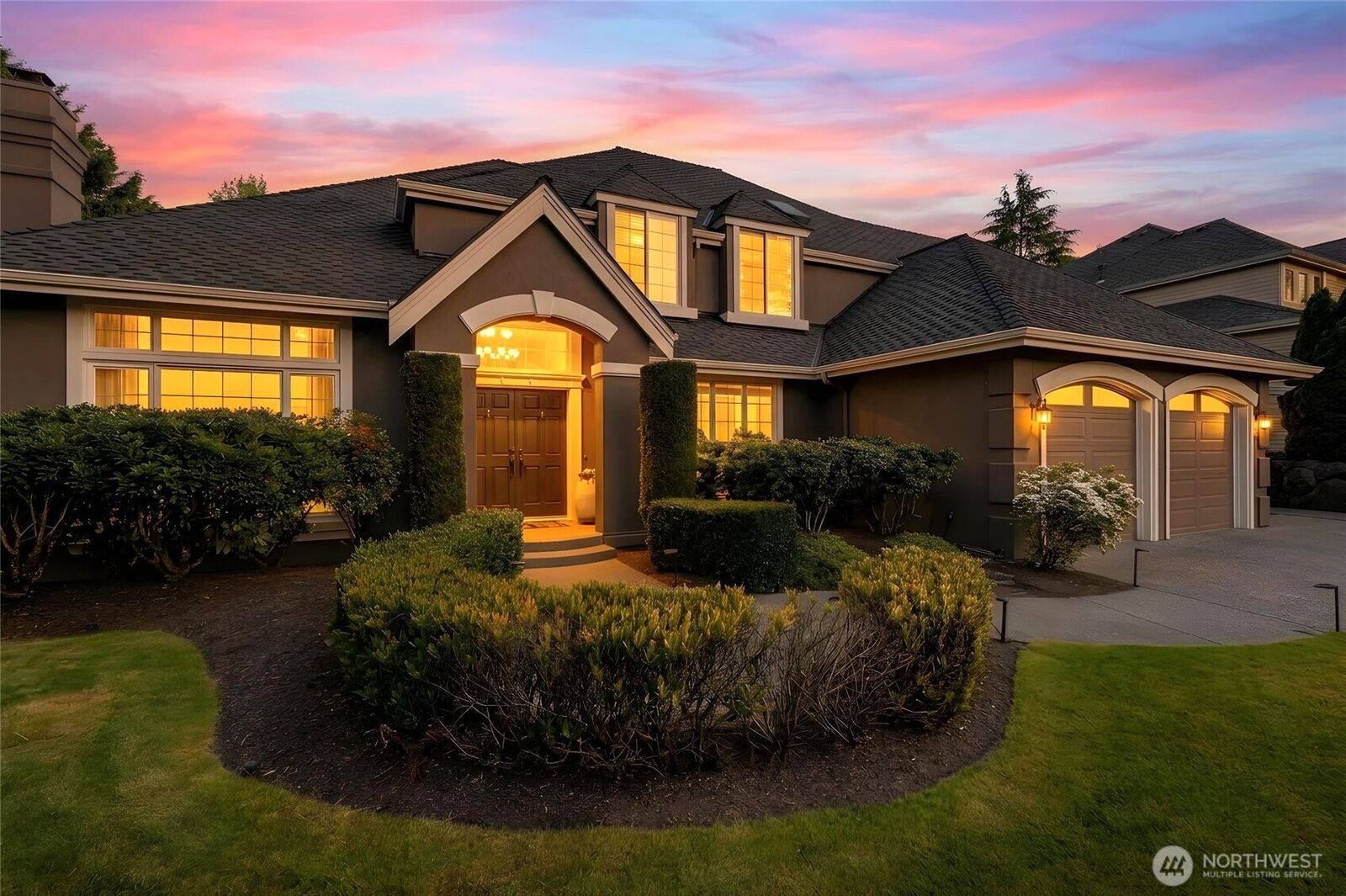 Property Photo: 1220 268th Way SE WA 98075