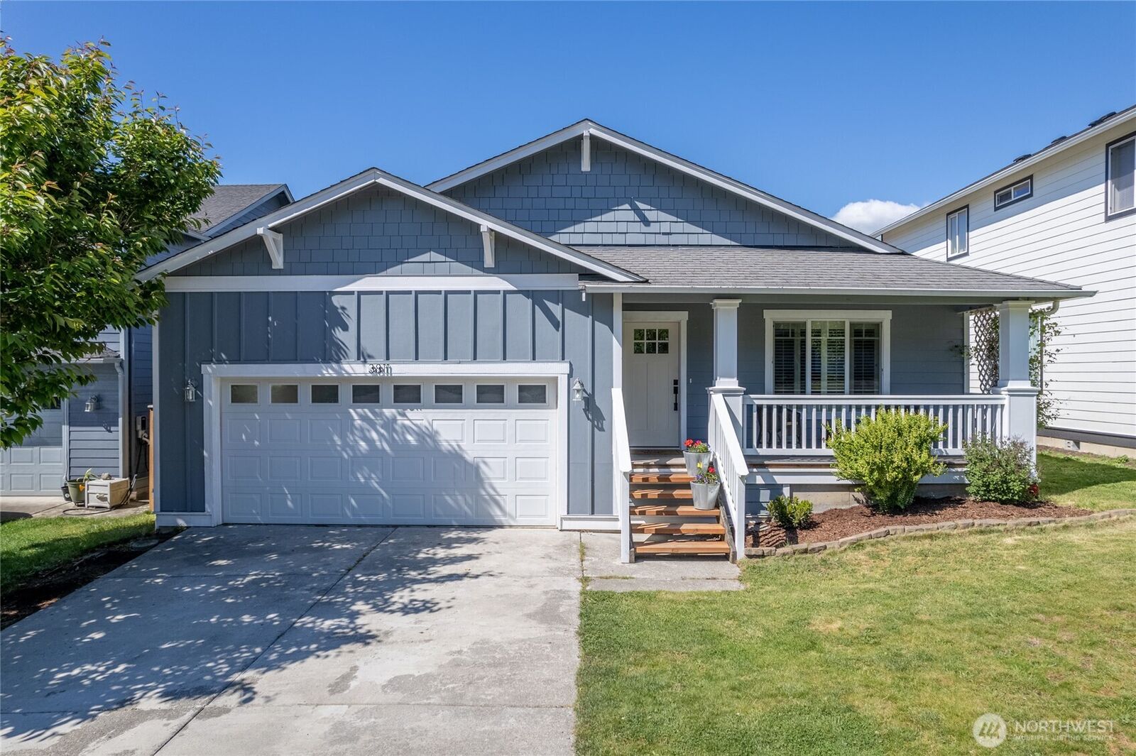 Property Photo:  3811  Keystone Way  WA 98226 