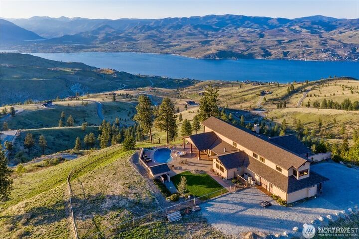 Property Photo:  300  Hawks Ridge Road  WA 98816 