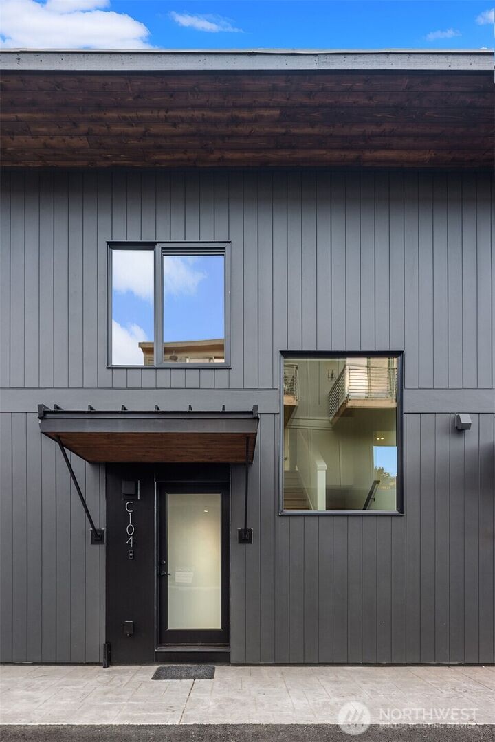 Property Photo:  614  5th Avenue S C106  WA 98020 