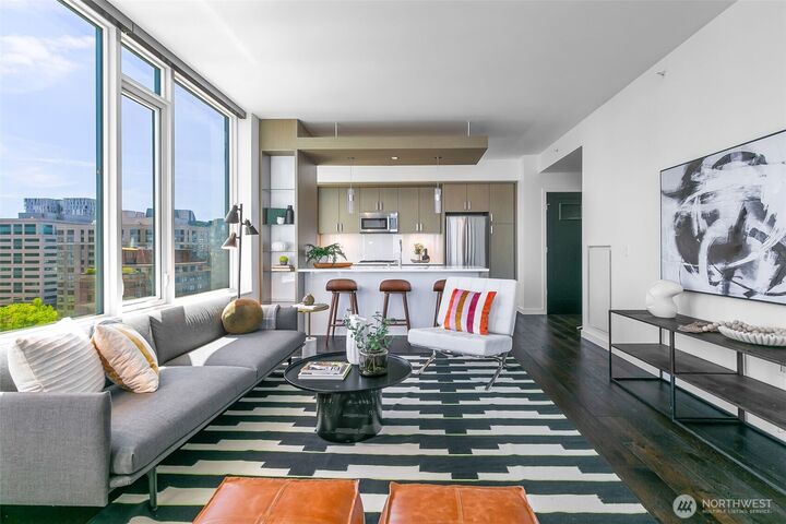 Property Photo: 1321 Seneca Street 1303 WA 98101