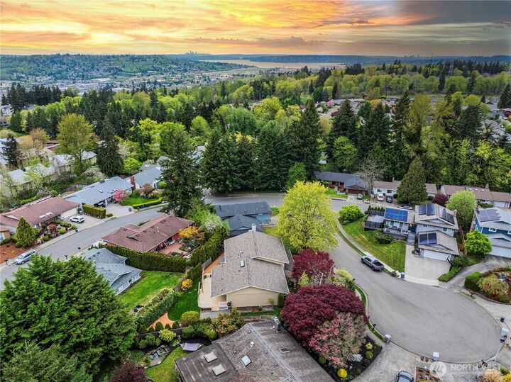 Property Photo:  2017  Jones Circle SE  WA 98055 