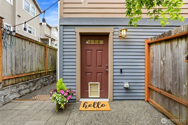 Property Photo: 725 N 95th Street B WA 98103