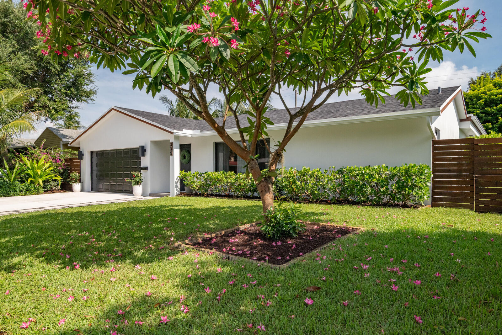 Property Photo:  335 Franklin Road  FL 33405 