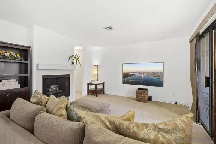 Property Photo: 10379 Azuaga St 139 CA 92129