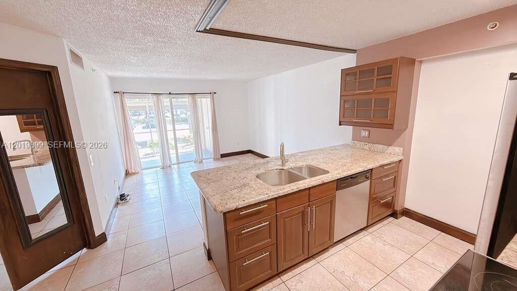 Property Photo:  470 S Park Rd 7-104  FL 33021 
