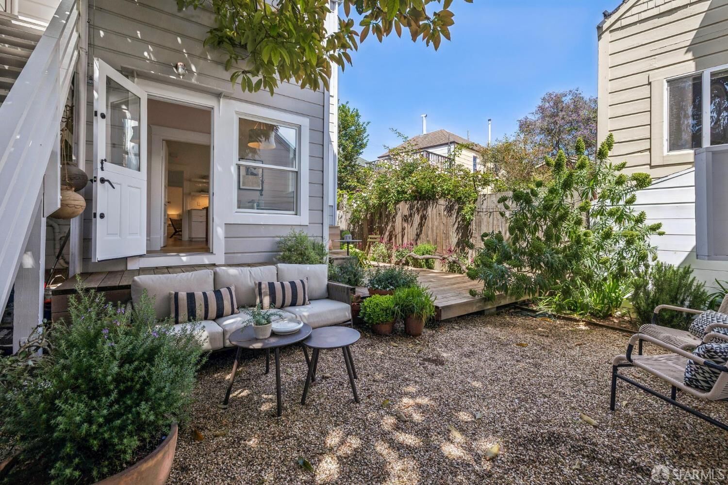 Property Photo:  162 Richland Avenue  CA 94110 