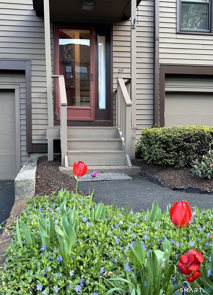 Property Photo: 34 Overlook Drive 34 CT 06468