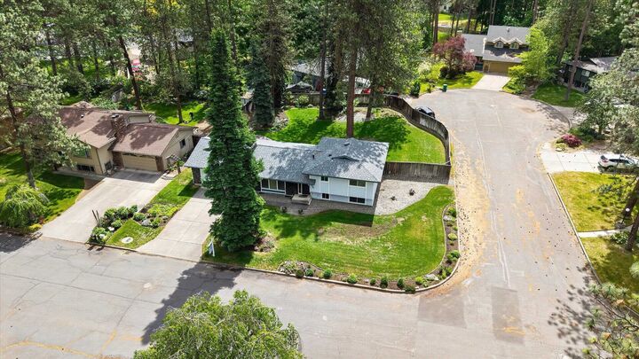 Property Photo: 10624 N Humboldt Dr WA 99218