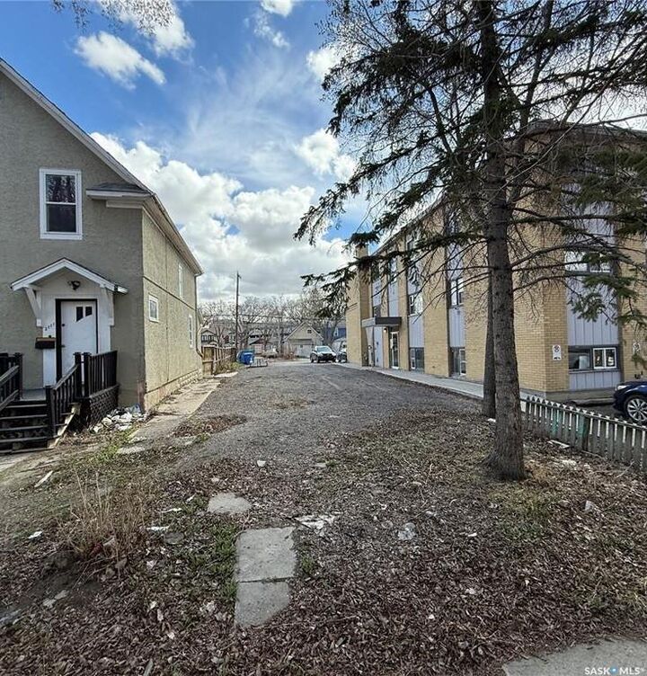 2113 Osler Street — photo 1