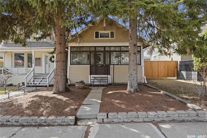 1150 3rd Avenue NE — photo 1