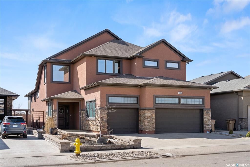 Property Photo: 4350 Sandpiper Crescent E SK S4V 1N3