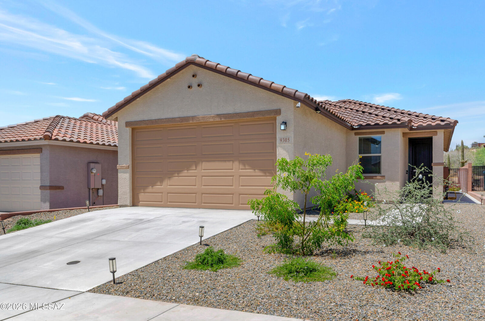 Property Photo:  9305 N Peridot Vista Avenue  AZ 85742 