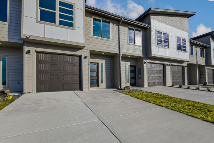 Property Photo:  4541 Road 114  WA 99301 