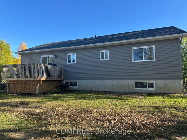 Property Photo: 140 Russett Drive ON K7S 3G8