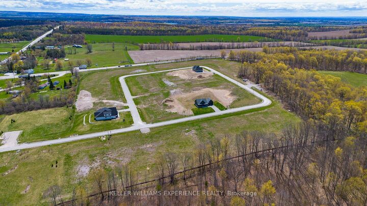 Property Photo:  32 Waverley Heights  ON L0L 1P0 