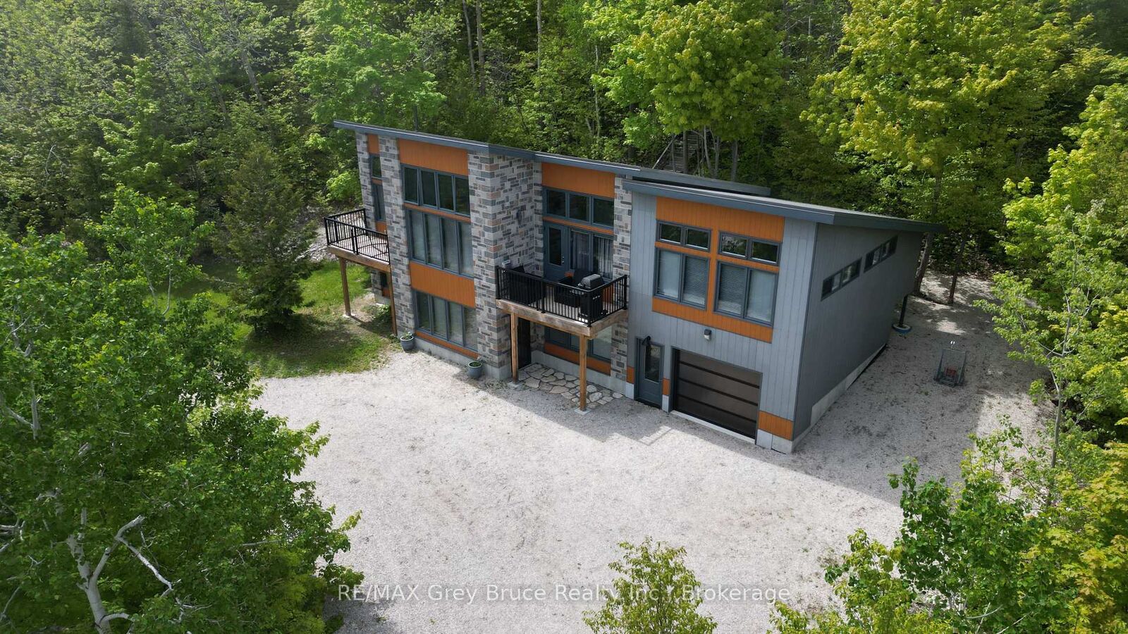 Property Photo:  17 Shoreline Drive  ON N0H 1Z0 