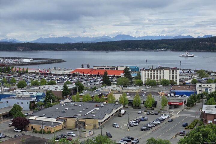 Property Photo: 907 Cedar St #305 BC V9W 2W1
