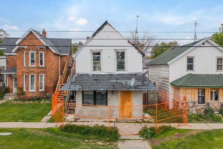 Property Photo:  83 Talbot Street  ON N0P 1A0 