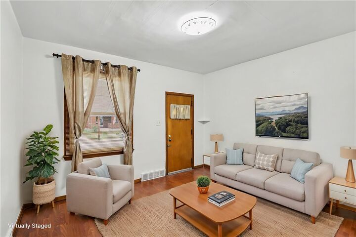 Property Photo:  305 Hickman St  PA 15017 