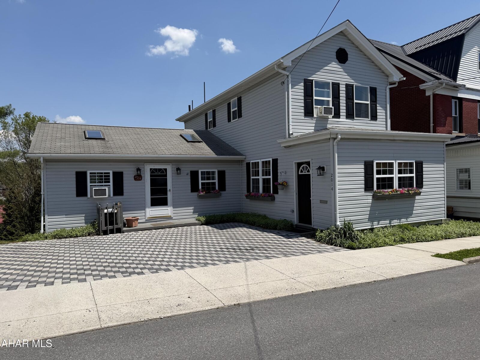 Property Photo: 2014 20th Street PA 16601