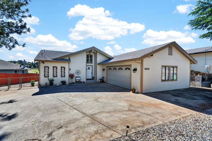 Property Photo:  10648 Sunset Ridge Drive  CA 95451 