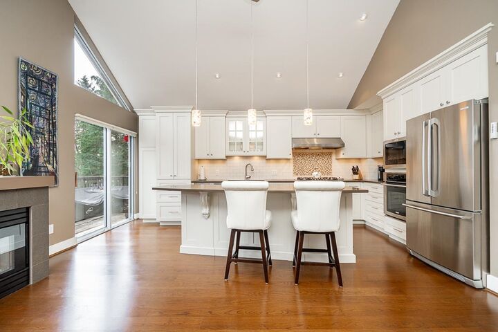 Property Photo: 4055 Indian River Drive 22 BC V7G 2R7