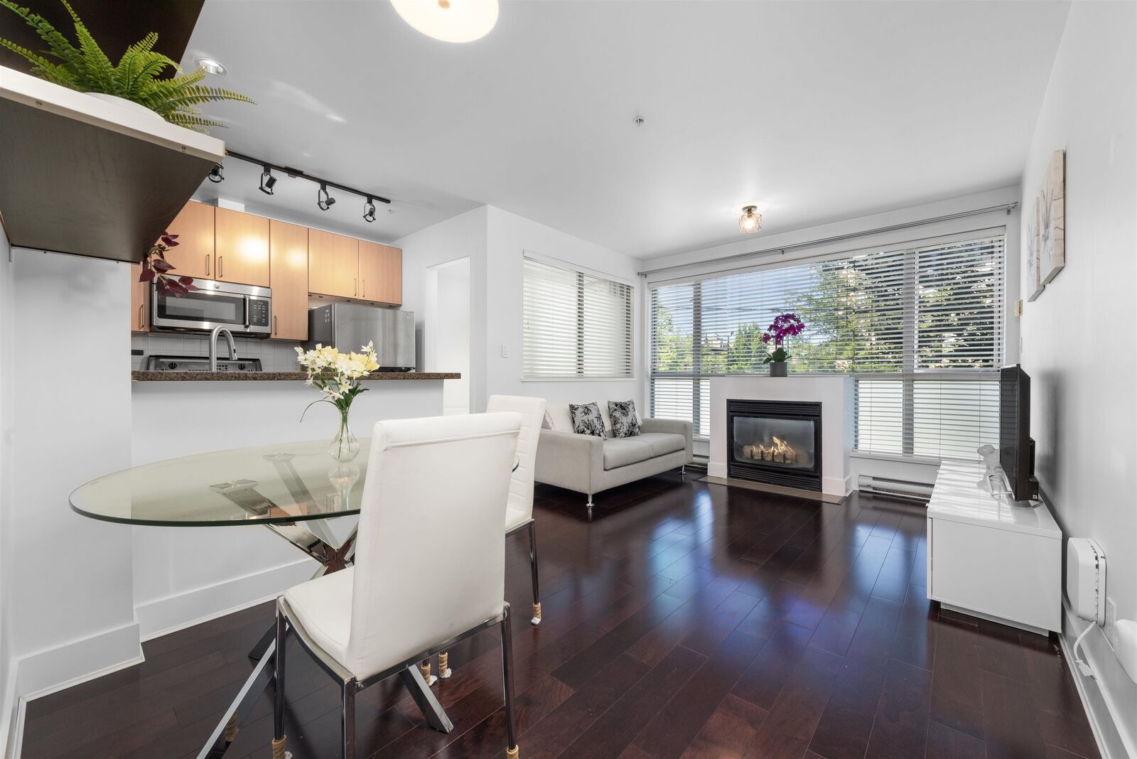 Property Photo:  2680 Arbutus Street 204  BC V6J 5L8 