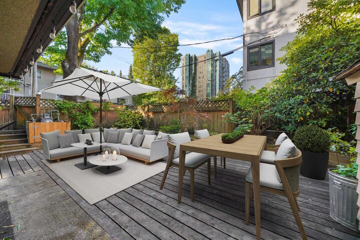 Property Photo:  2935 Spruce Street 101  BC V6H 3N6 