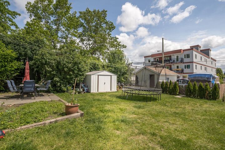Property Photo:  3826 Glendale Street  BC V5R 1C5 