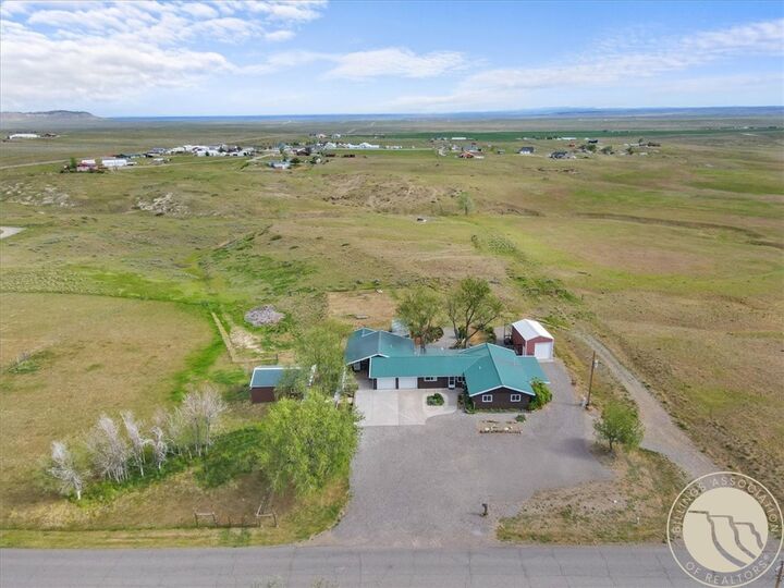 Property Photo:  945 Lorraine Street  MT 59105 