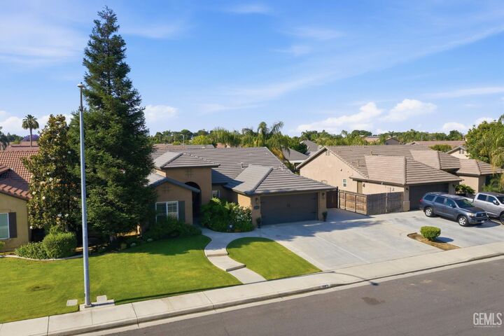 Property Photo:  10821 Corbett Canyon Drive  CA 93312 