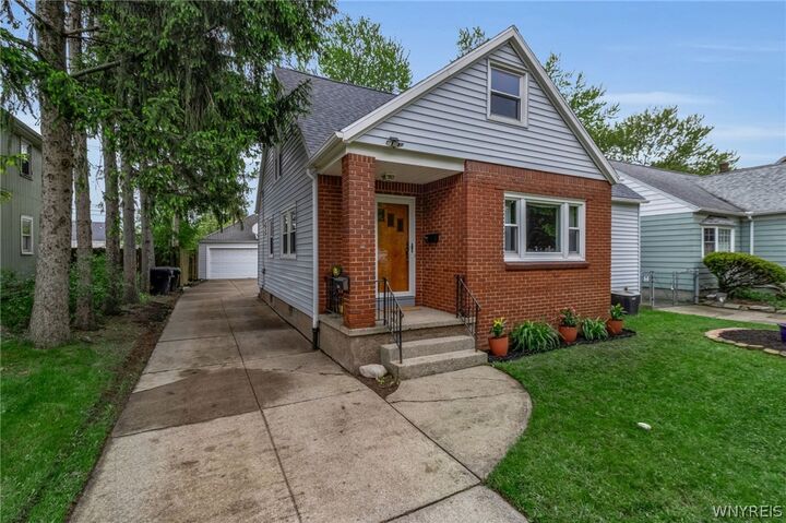 Property Photo:  86 School Street  NY 14217 