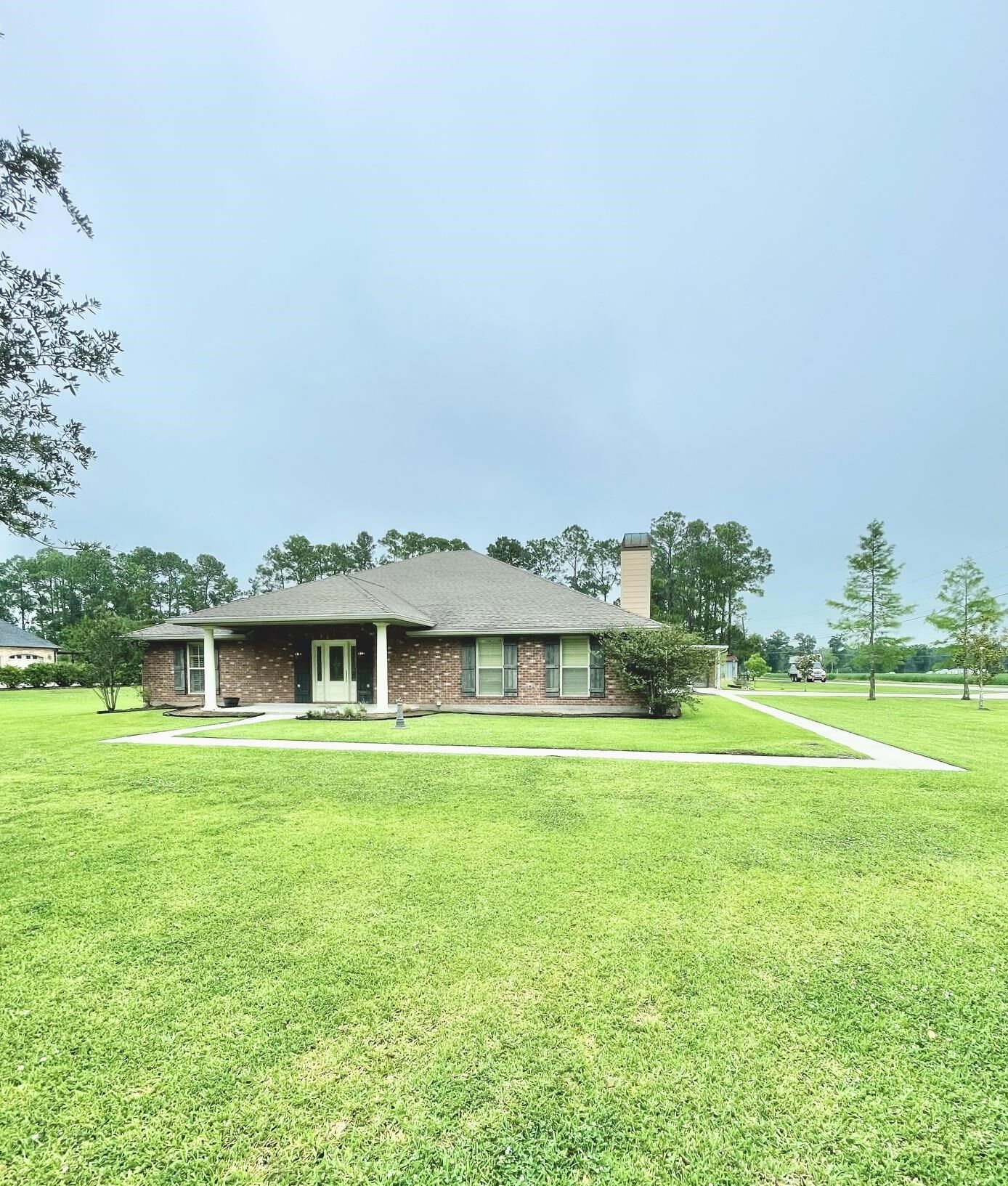 Property Photo: 281 Norwood Dr LA 70395