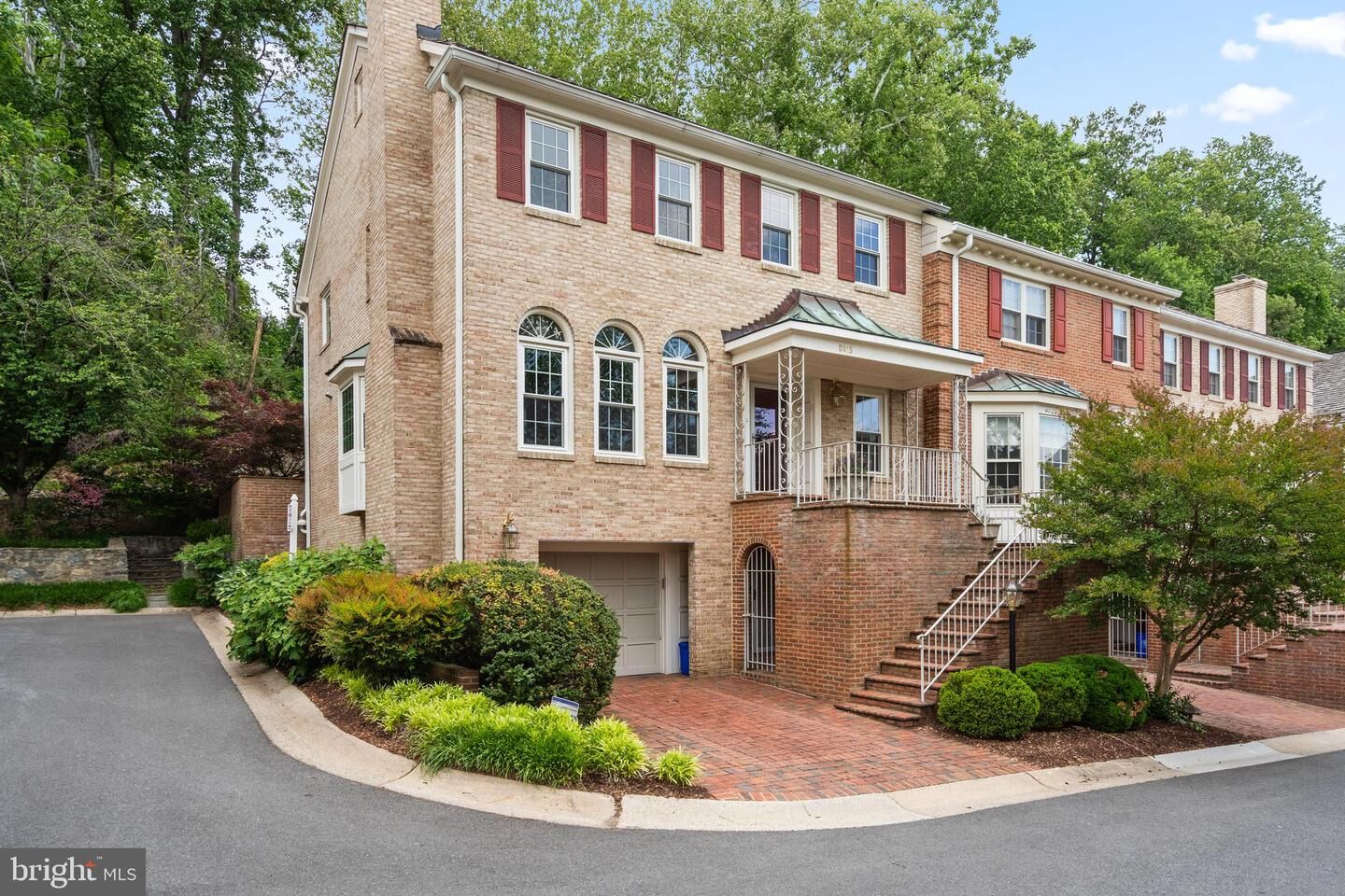 Property Photo: 8015 Quarry Ridge Way MD 20817
