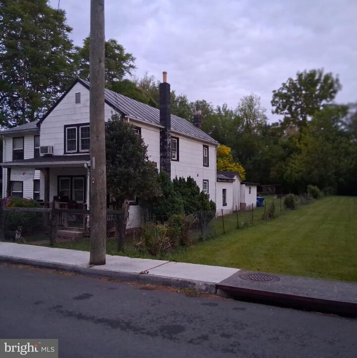Property Photo:  113 Josephine Street  VA 22611 