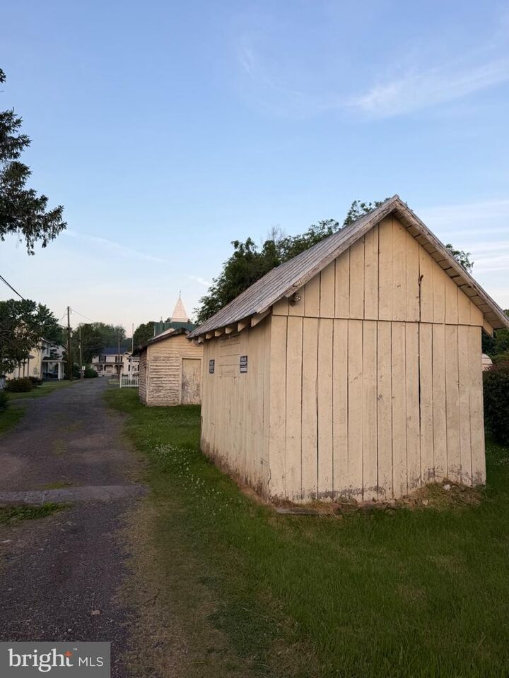 Property Photo:  22 Water Street  VA 22740 