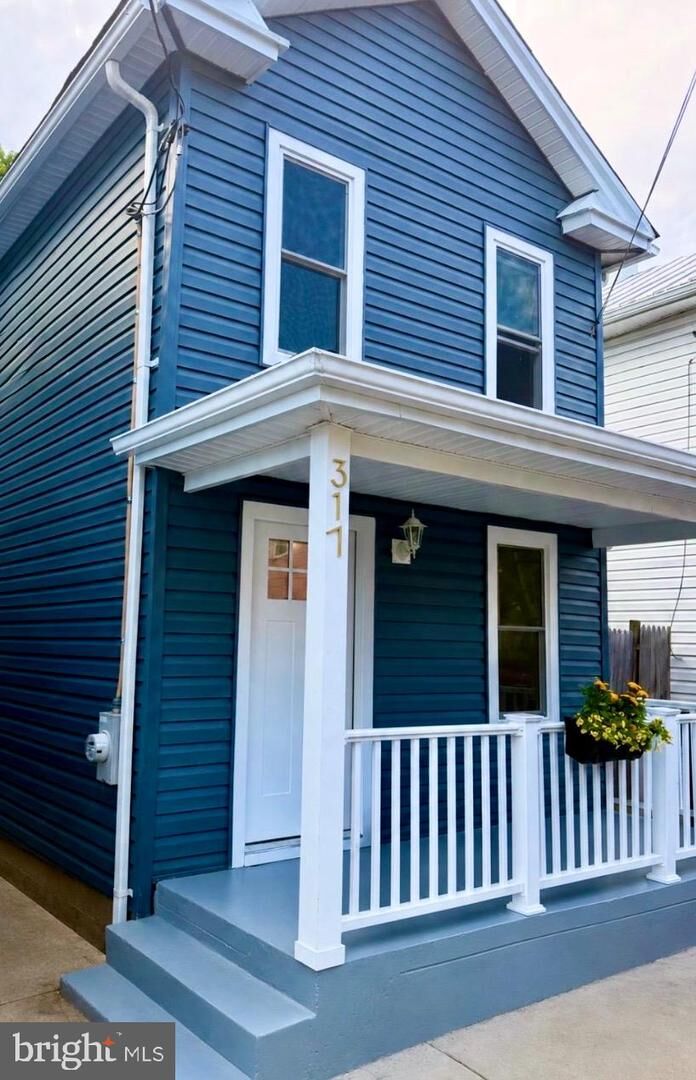 Property Photo:  317 Fairview Avenue  VA 22601 