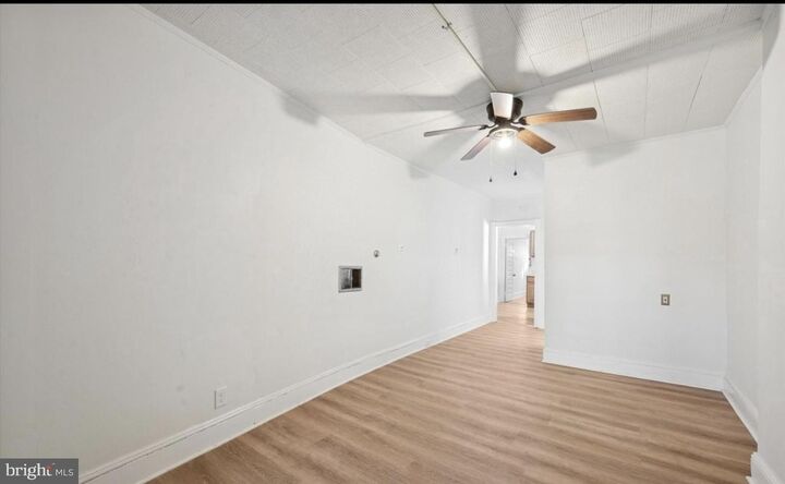 Property Photo:  77 N Keystone Avenue  PA 19082 