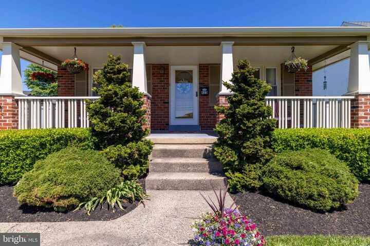 Property Photo:  423 Jefferson Street  PA 19462 