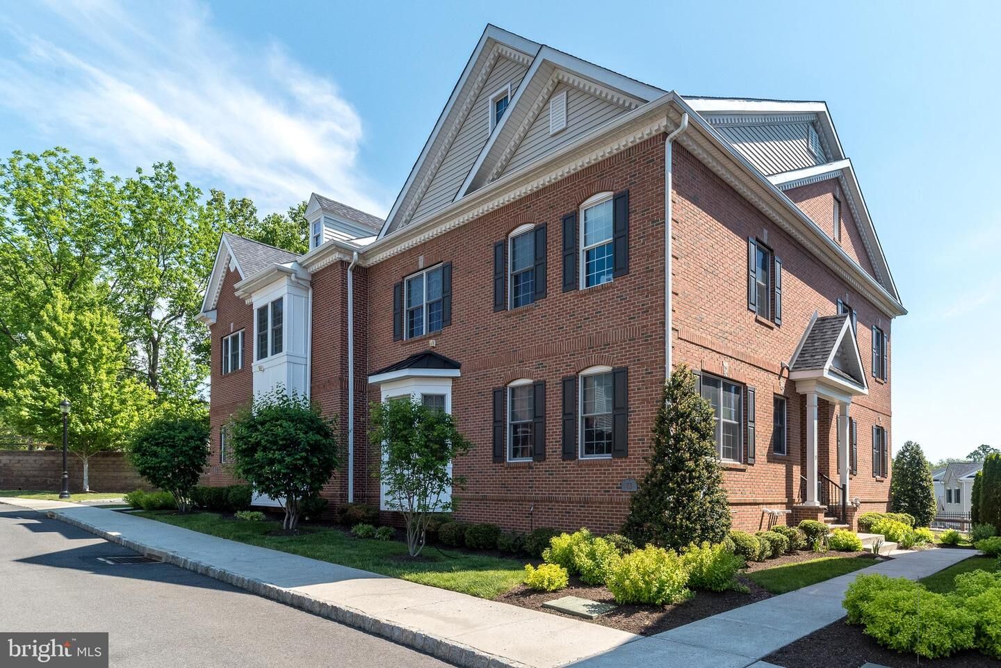 Property Photo:  73 Creekview Lane  PA 19067 